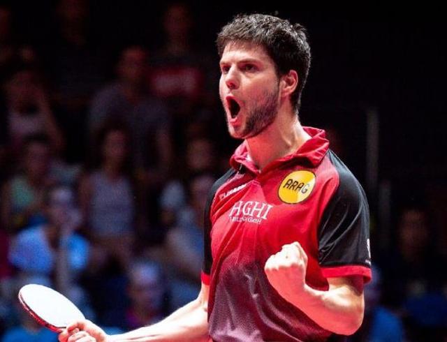 甚至是裁判 甚至是裁判